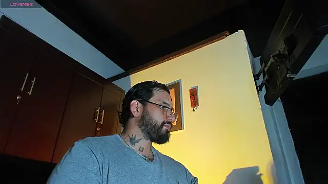 CamiloGray  online show from February 2026 02:39:01 PM