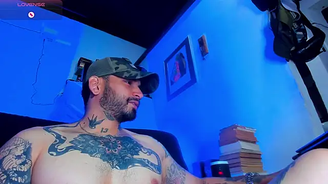 CamiloGray  online show from February 2025 02:02:01 PM