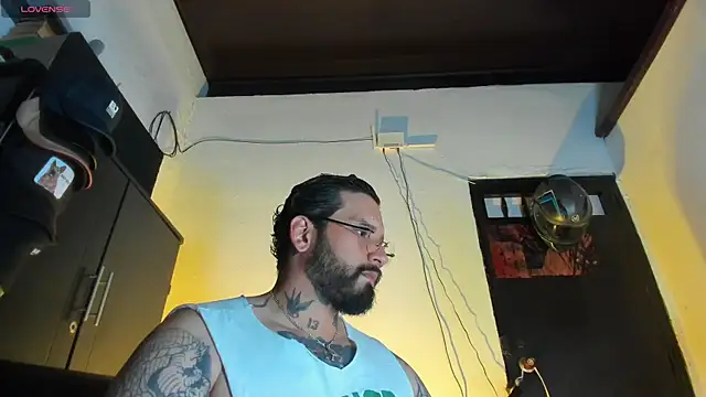 CamiloGray  online show from January 2026 02:22:01 PM