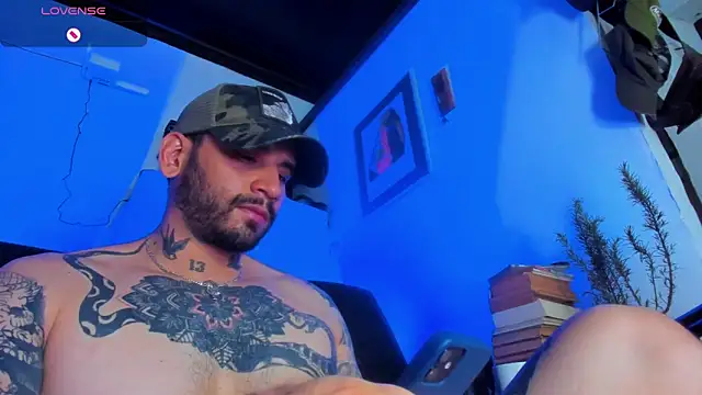 CamiloGray  online show from February 2025 01:10:02 PM
