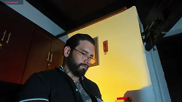 CamiloGray  online show from February 2026 01:54:01 PM