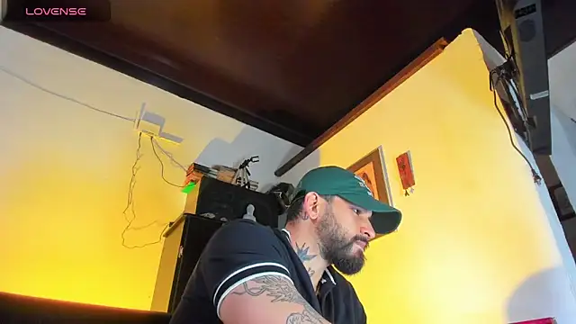 CamiloGray  online show from September 2025 01:22:01 PM