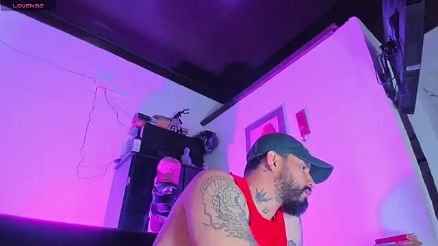 CamiloGray  online show from October 2025 01:52:01 PM