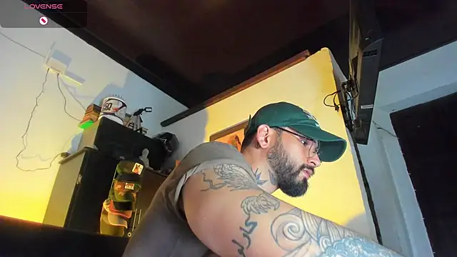 CamiloGray  online show from September 2025 02:13:02 PM