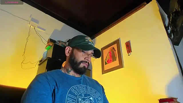 CamiloGray  online show from November 2025 03:04:02 PM