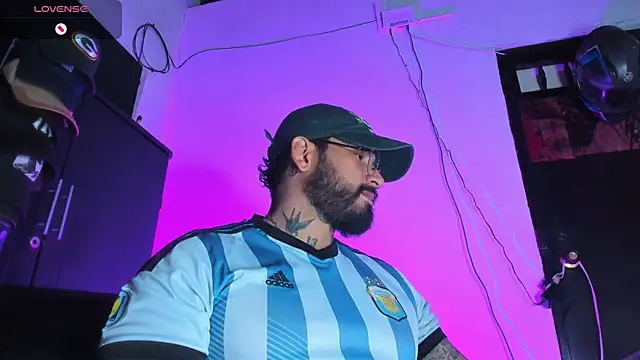 CamiloGray  online show from December 2025 02:30:02 PM