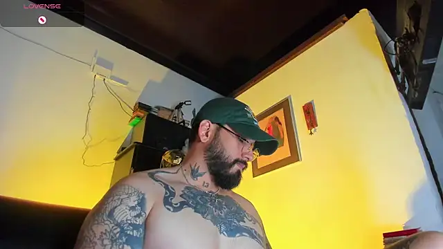 CamiloGray  online show from October 2025 02:05:01 PM