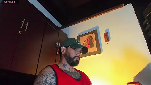 Snapshot of CamiloGray_ chatting on April 2026 12:41:01 PM CamiloGray online show from April 2026 12:41:01 PM