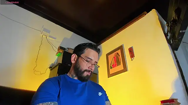 CamiloGray  online show from October 2025 02:14:02 PM