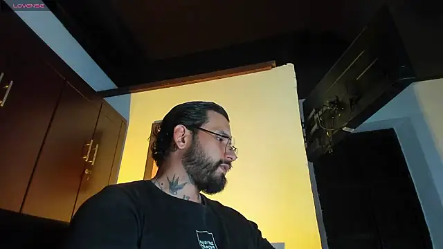 CamiloGray  online show from March 2026 02:46:02 PM