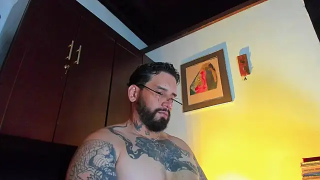 Snapshot of CamiloGray_ chatting on May 2026 01:31:02 PM CamiloGray online show from May 2026 01:31:02 PM