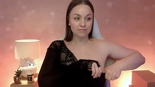 MilaFleur online show from April 2026 02:07:01 PM