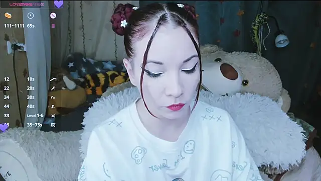 Snapshot of XNuka_Flower_LoverX chatting on October 2025 06:54:02 PM XNuka Flower LoverX online show from October 2025 06:54:02 PM
