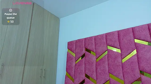 hornyhousekeeper  online show from November 2025 12:10:02 PM