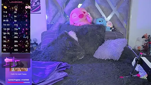 cutesarah  online show from July 2026 12:00:01 AM