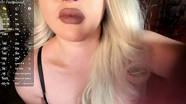 Miss mariahmonroe online show from November 2025 05:39:02 PM
