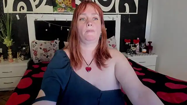 Snapshot of SinFulTitsDD chatting on January 2025 06:50:02 PM SinFulTitsDD online show from January 2025 06:50:02 PM