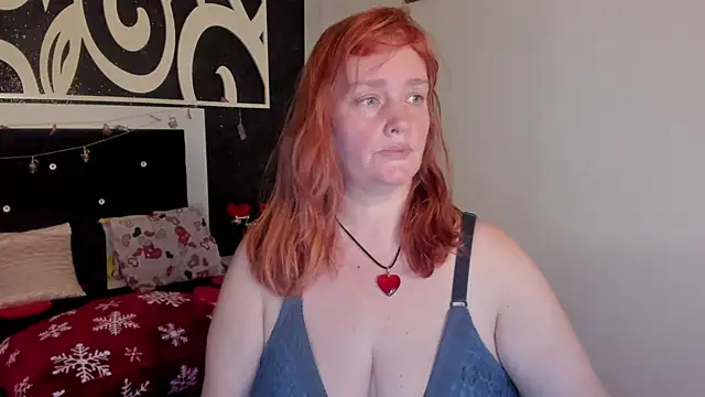 Snapshot of SinFulTitsDD chatting on January 2025 08:11:01 PM SinFulTitsDD online show from January 2025 08:11:01 PM