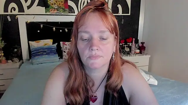 Snapshot of SinFulTitsDD chatting on January 2025 06:47:01 PM SinFulTitsDD online show from January 2025 06:47:01 PM