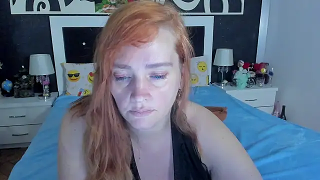 Snapshot of SinFulTitsDD chatting on March 2025 12:30:01 AM SinFulTitsDD online show from March 2025 12:30:01 AM