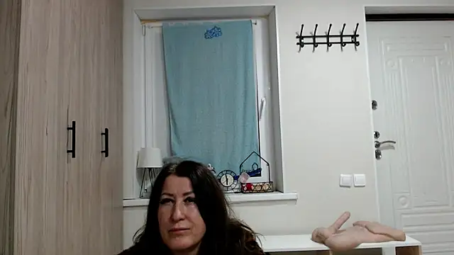Snapshot of increible_della chatting on May 2026 06:26:02 PM increible della online show from May 2026 06:26:02 PM