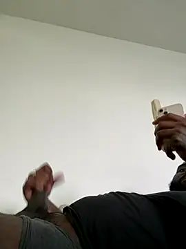 Snapshot of waakenda chatting on December 2025 08:36:01 PM waakenda online show from December 2025 08:36:01 PM