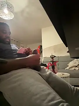 Snapshot of waakenda chatting on November 2025 07:07:02 PM waakenda online show from November 2025 07:07:02 PM