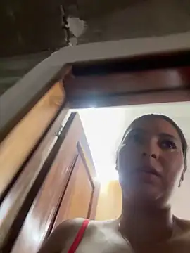 Snapshot of mariatudulceadiccion chatting on February 2026 03:32:01 PM mariatudulceadiccion online show from February 2026 03:32:01 PM