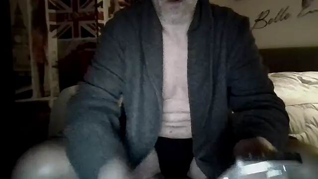 Snapshot of bzhbzh56 chatting on December 2025 07:59:02 PM bzhbzh56 online show from December 2025 07:59:02 PM