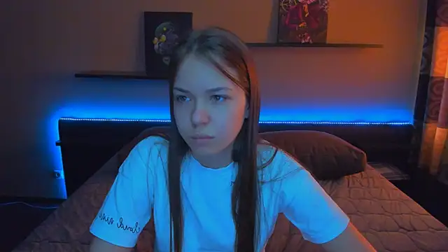 AlexaBarkley online show from March 2026 12:33:01 AM