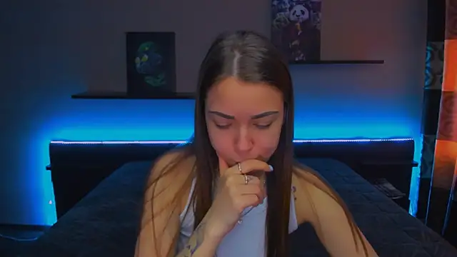 AlexaBarkley online show from March 2025 05:02:01 AM