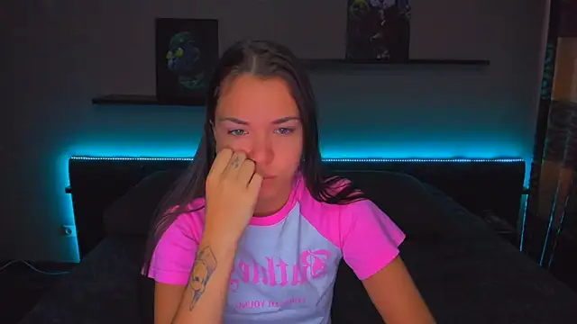 AlexaBarkley online show from October 2025 12:23:02 AM