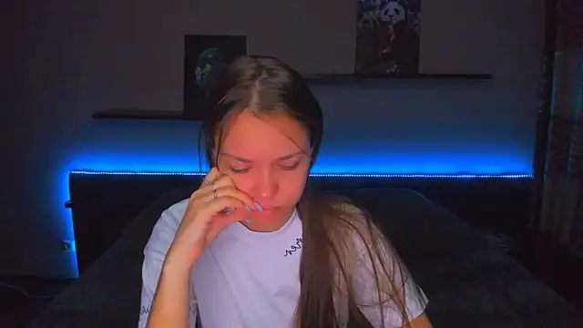 AlexaBarkley online show from February 2026 12:32:01 AM