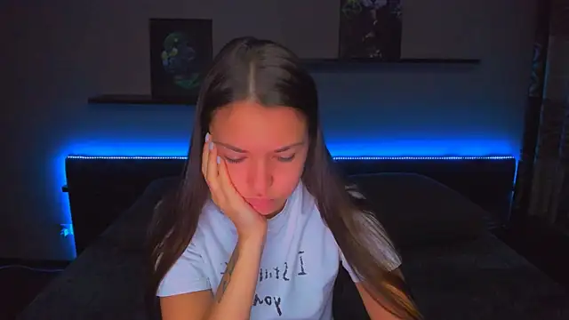 AlexaBarkley online show from November 2025 12:15:01 AM