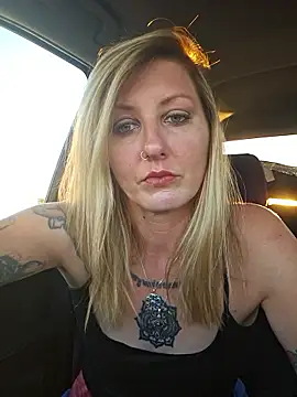 SheIsSomething online show from January 2026 12:28:02 AM