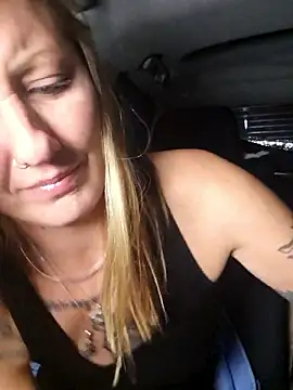 SheIsSomething online show from January 2026 01:31:01 AM