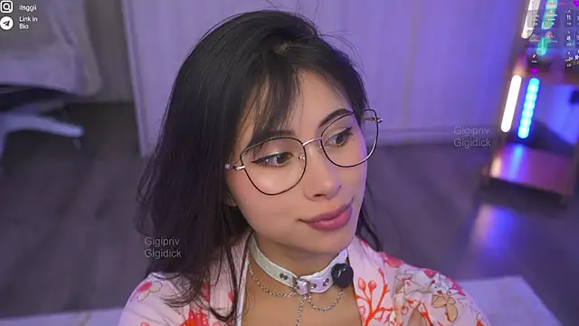 Snapshot of Gigi_ohlala chatting on September 2025 01:43:01 PM Gigi ohlala online show from September 2025 01:43:01 PM