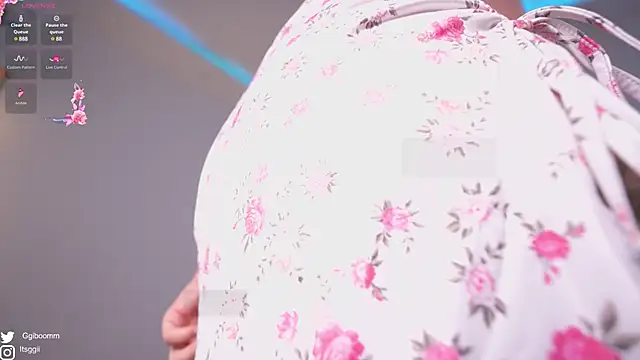 Snapshot of Gigi_ohlala chatting on January 2025 01:36:02 AM Gigi ohlala online show from January 2025 01:36:02 AM