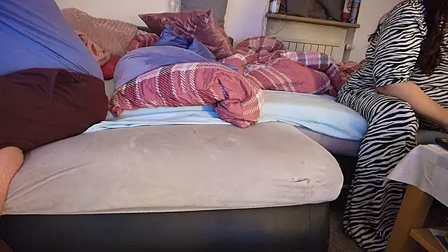 HotBiPaar online show from March 2025 09:48:02 PM