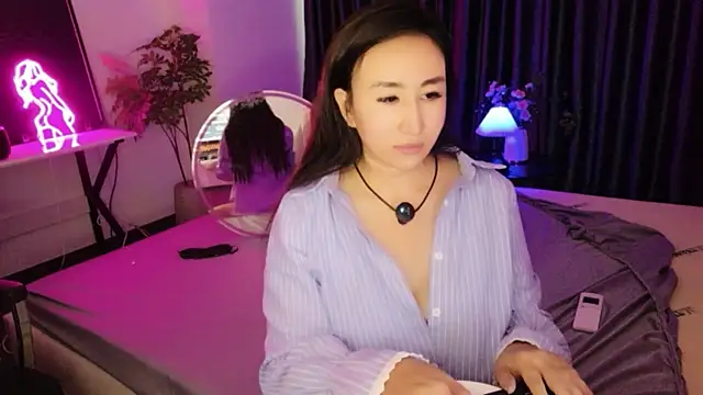AsianQueens online show from June 2026 01:44:01 AM