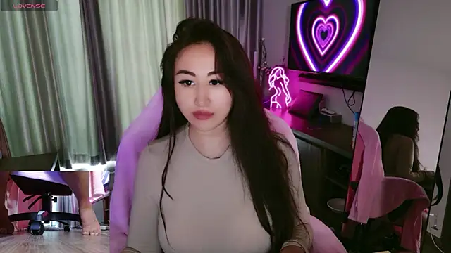 AsianQueens online show from October 2025 03:18:02 AM