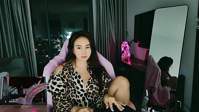 AsianQueens online show from December 2025 03:12:01 PM