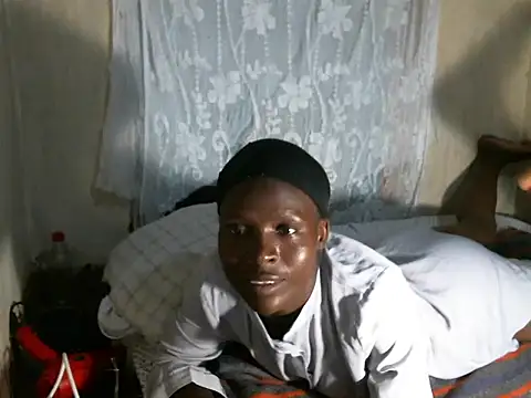 cute-shamza online show from December 2025 05:40:01 PM