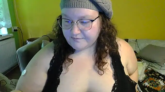 Snapshot of ThickBones chatting on November 2025 01:37:01 PM ThickBones online show from November 2025 01:37:01 PM