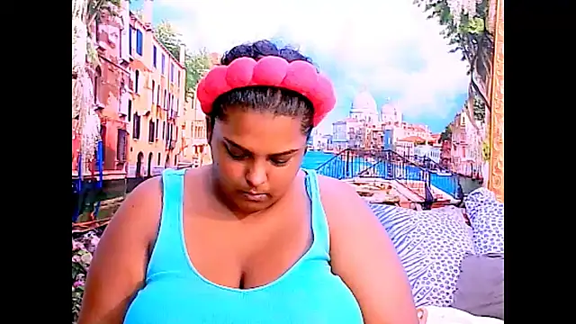 Indianfairy99 online show from April 2026 05:32:01 PM