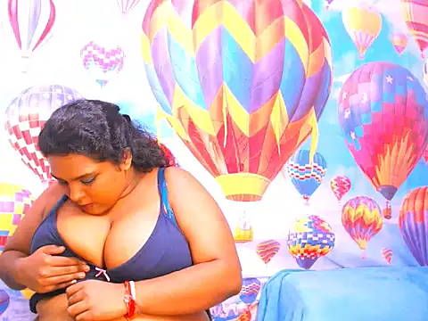 Snapshot of Indianfairy99 chatting on January 2025 06:52:01 AM Indianfairy99 online show from January 2025 06:52:01 AM