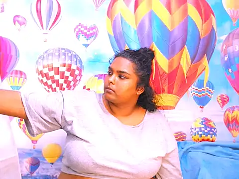 Snapshot of Indianfairy99 chatting on February 2025 07:13:01 PM Indianfairy99 online show from February 2025 07:13:01 PM