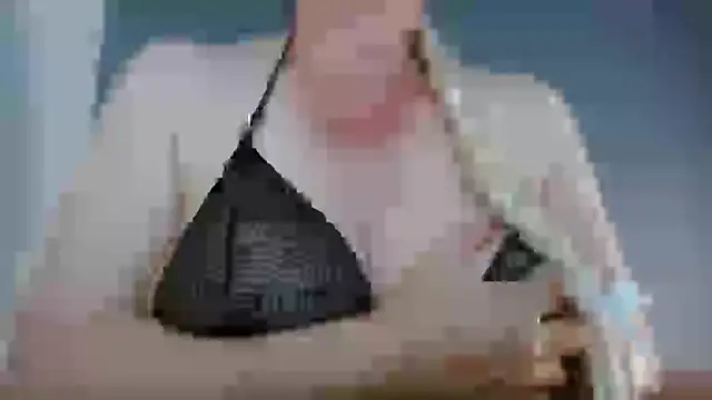 keiila  online show from March 2026 10:27:01 PM