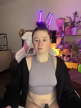 sweetest pie online show from December 2025 08:55:01 PM