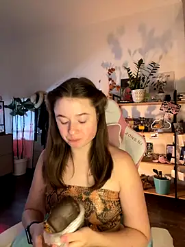 Snapshot of sweetest_pie chatting on September 2025 05:50:01 PM sweetest pie online show from September 2025 05:50:01 PM